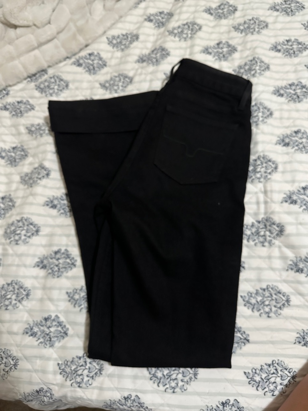Black Jennifer Kimes size 0/34